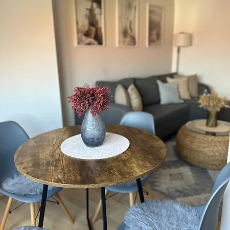 Gemuetliches Altstadtapartment Mit Balkon Und Smart Tv Apartment *