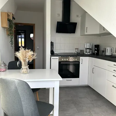 Apartament Gemuetliches Altstadtapartment Mit Balkon Und Smart Tv Erfurt